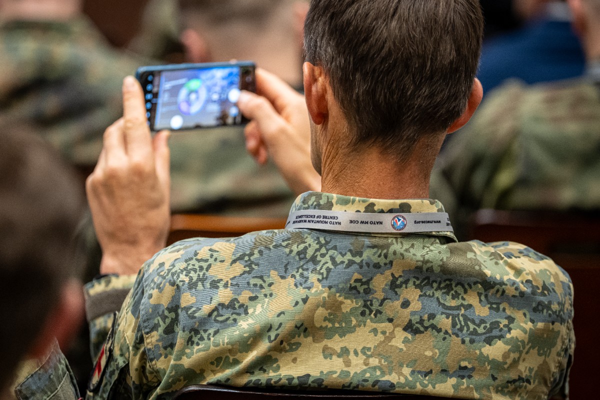 Mountain Warfare Congress discussions and professional engagement